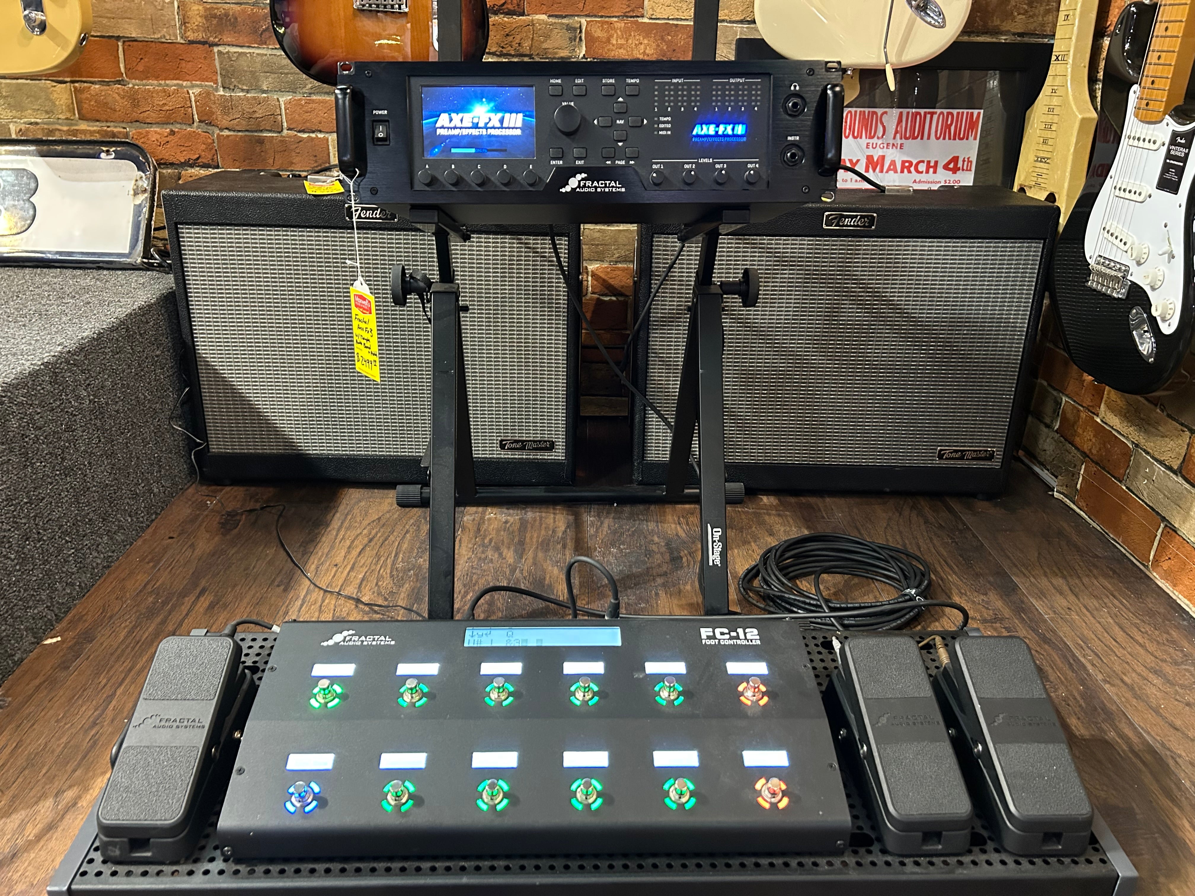 Fractal AXE-FX III Preamp Effects Processor with FC-12 pedalboard (Pre