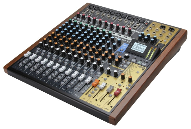 TASCAM MODEL 16 MIXER/INTERFACE/RECORDER