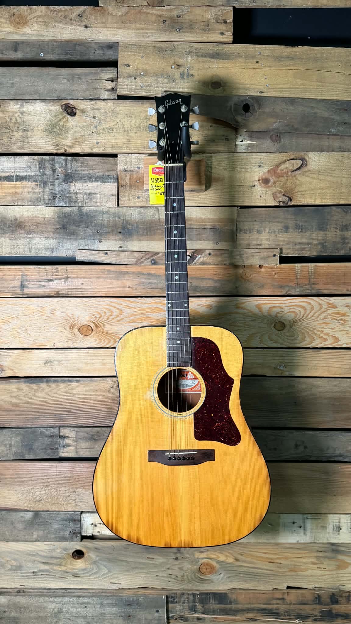 VINTAGE 1976 Gibson J-55 Acoustic Guitar