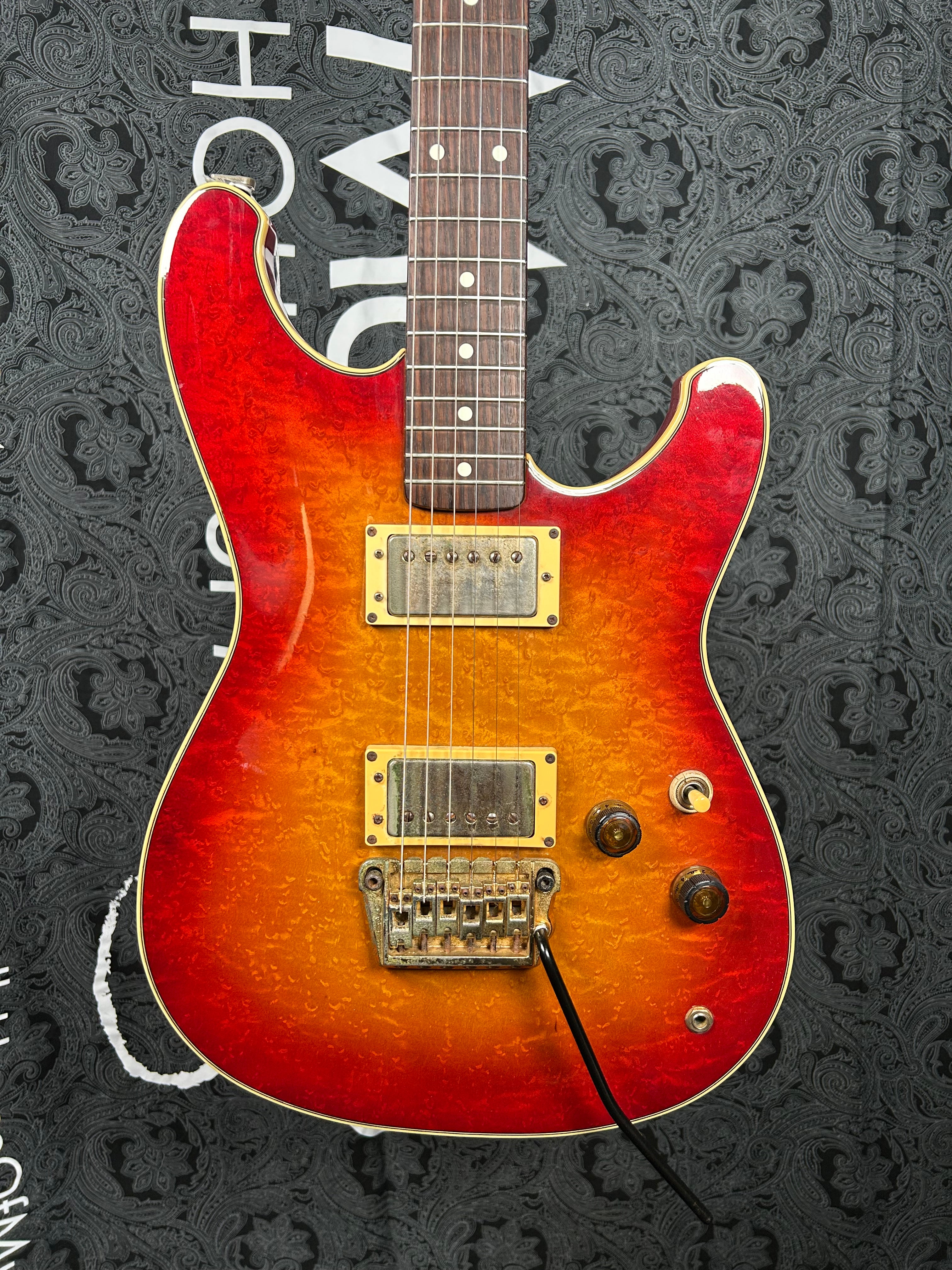 Ibanez RS1000 Roadstar II Electric Guitar- Cherry Sunburst w