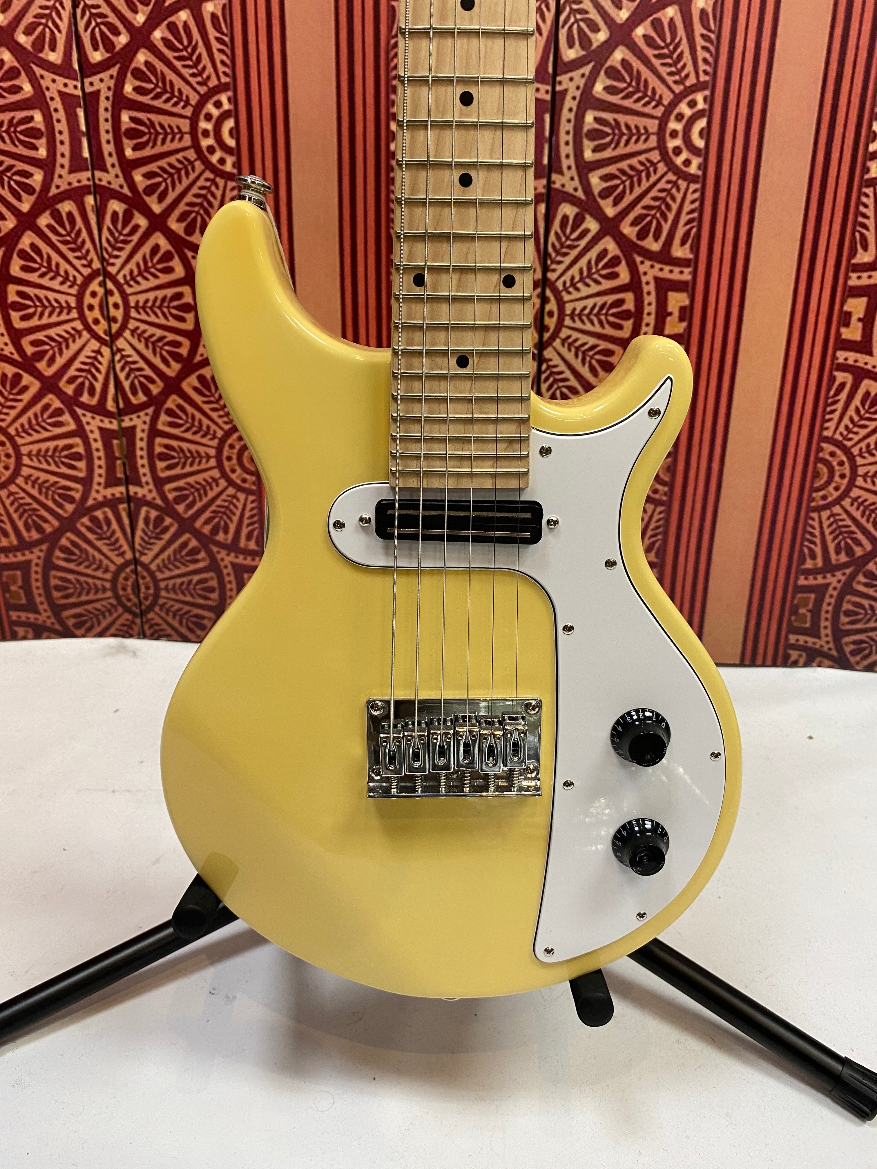 Gold Tone GME-6 Electric 6-String Mandolin (Pre-Owned)