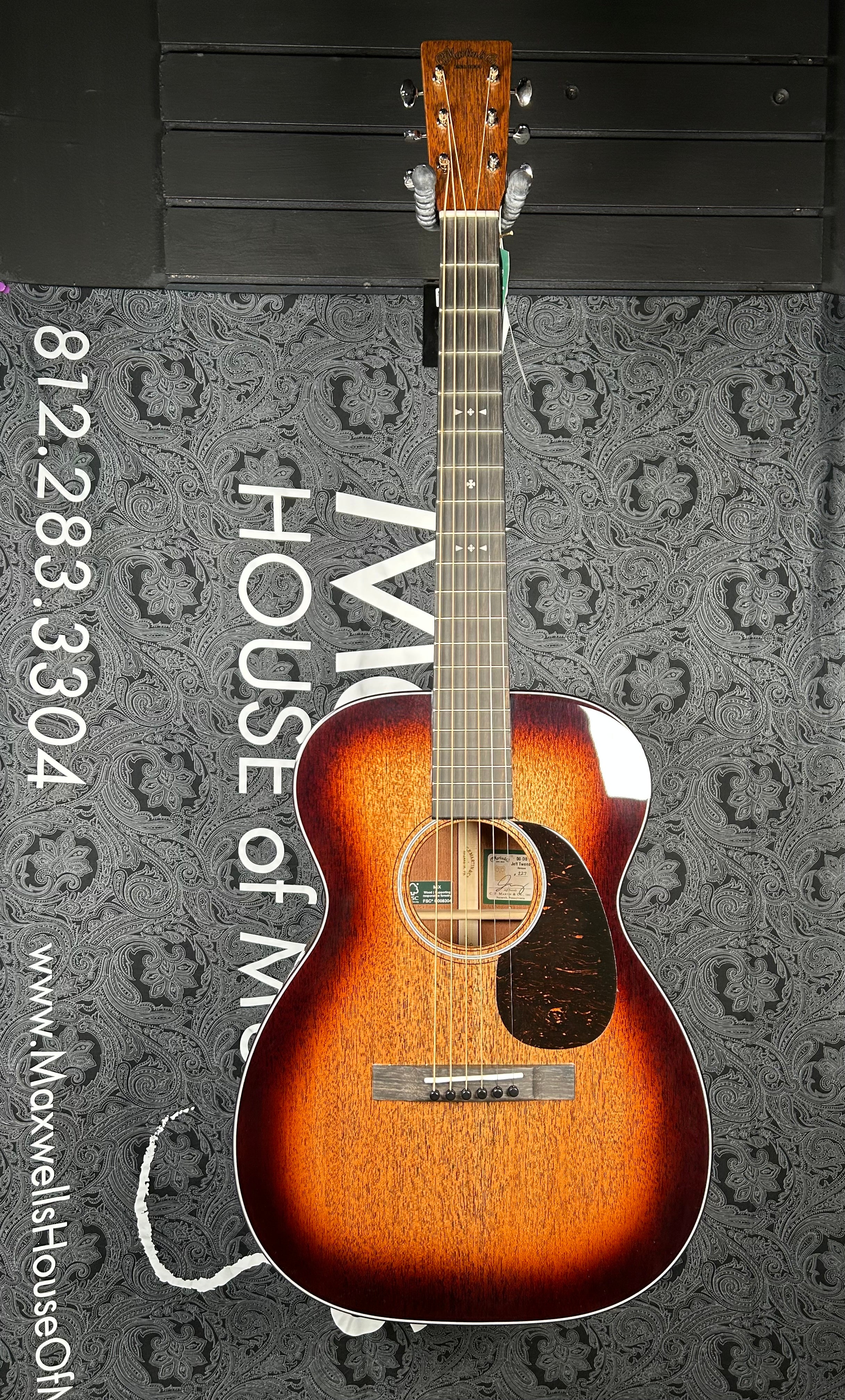Martin 00DB Jeff Tweedy Acoustic Guitar - Tweedy Burst