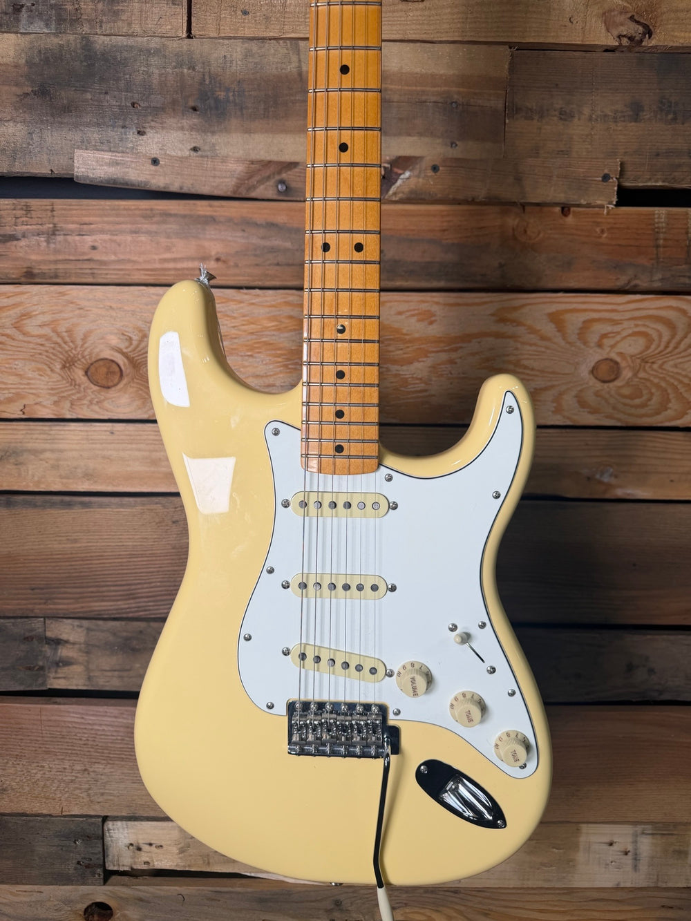 Fender VIntera II Stratocaster 70s Electric Guitar - Blonde (Pre-Owned)