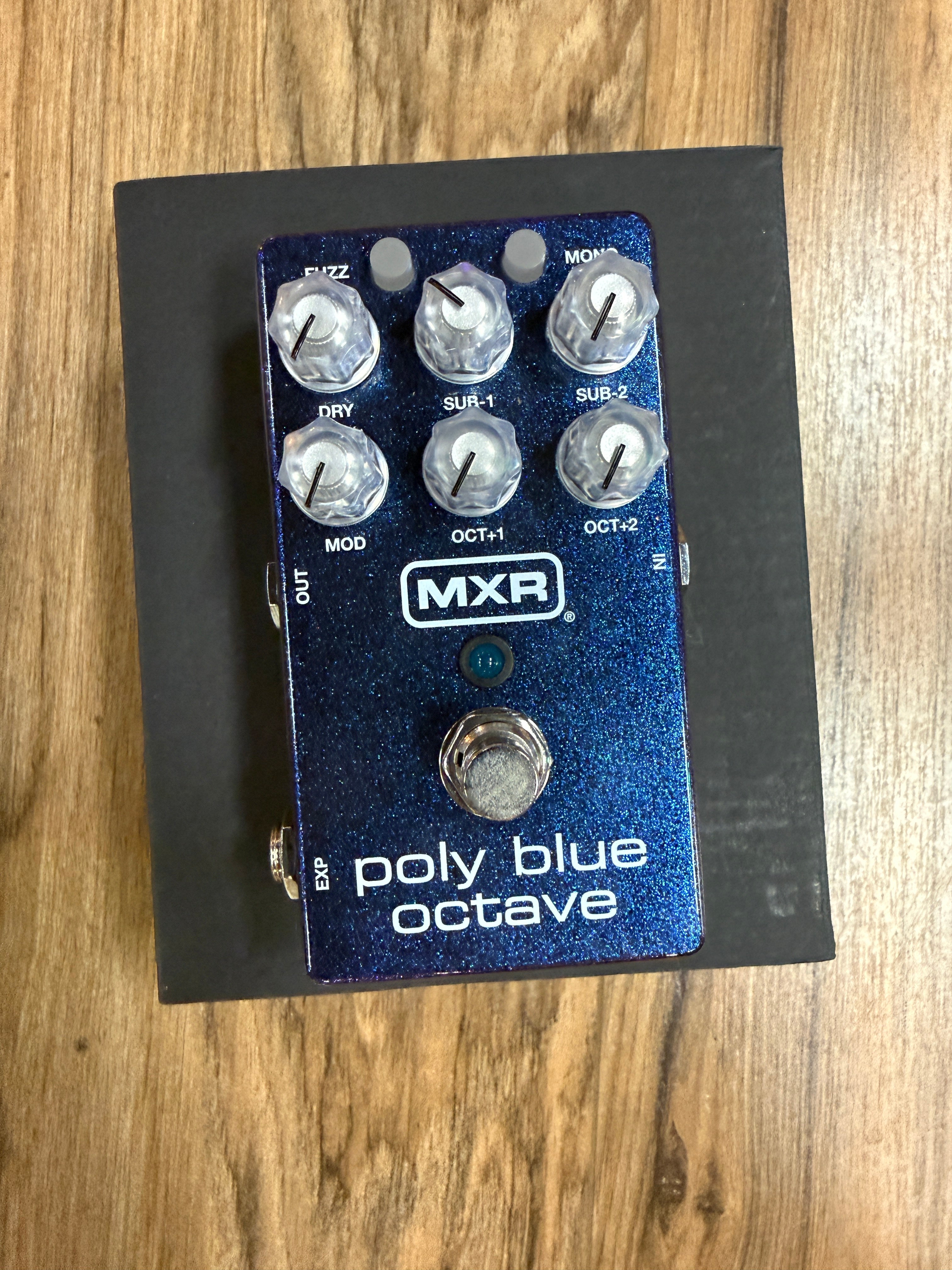 poly octave pedal MXR M306 Poly Blue Octave Effects Pedal Blue 197881153687