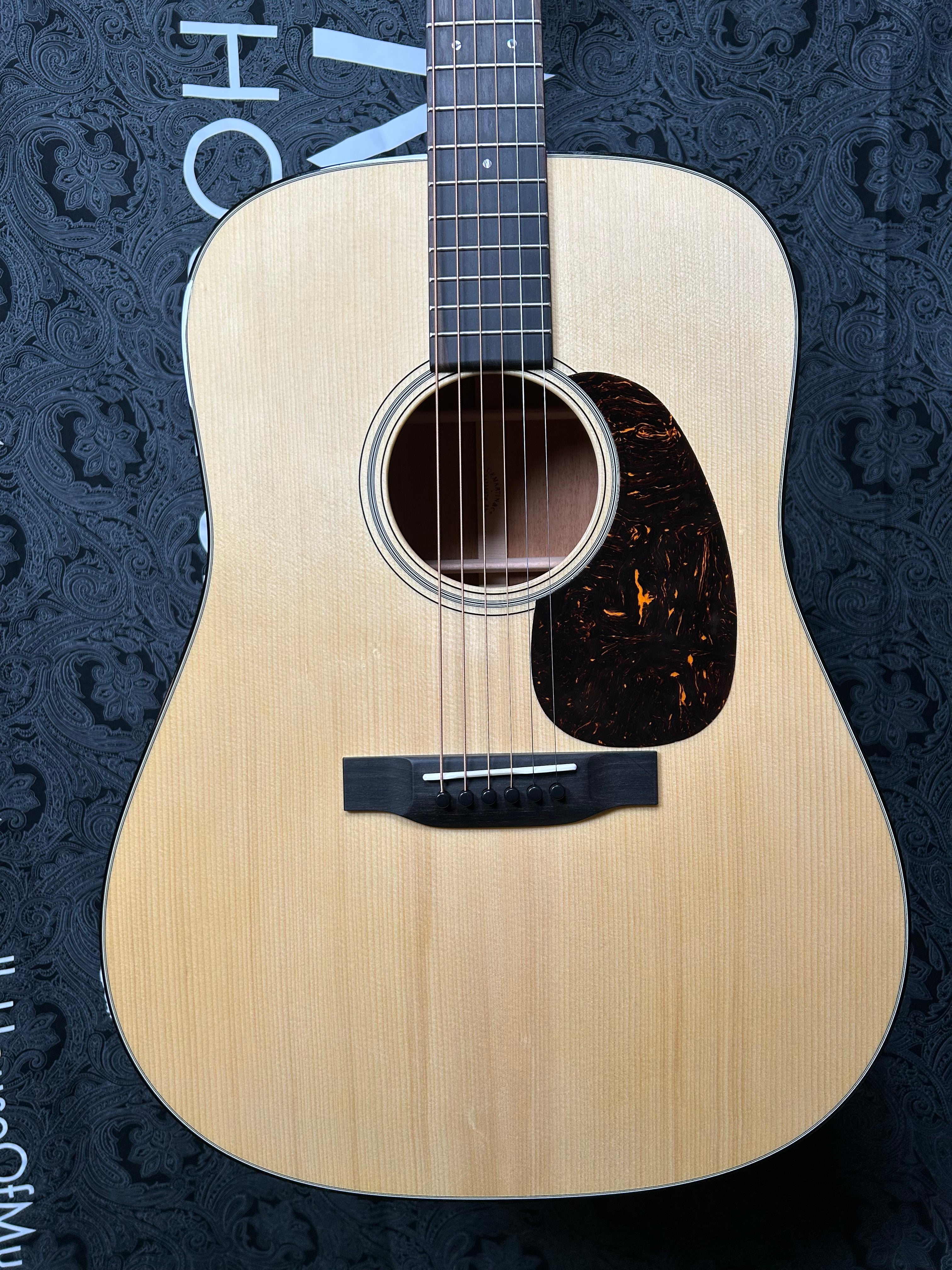 Martin Custom Shop D-18 Acoustic Guitar - Natural