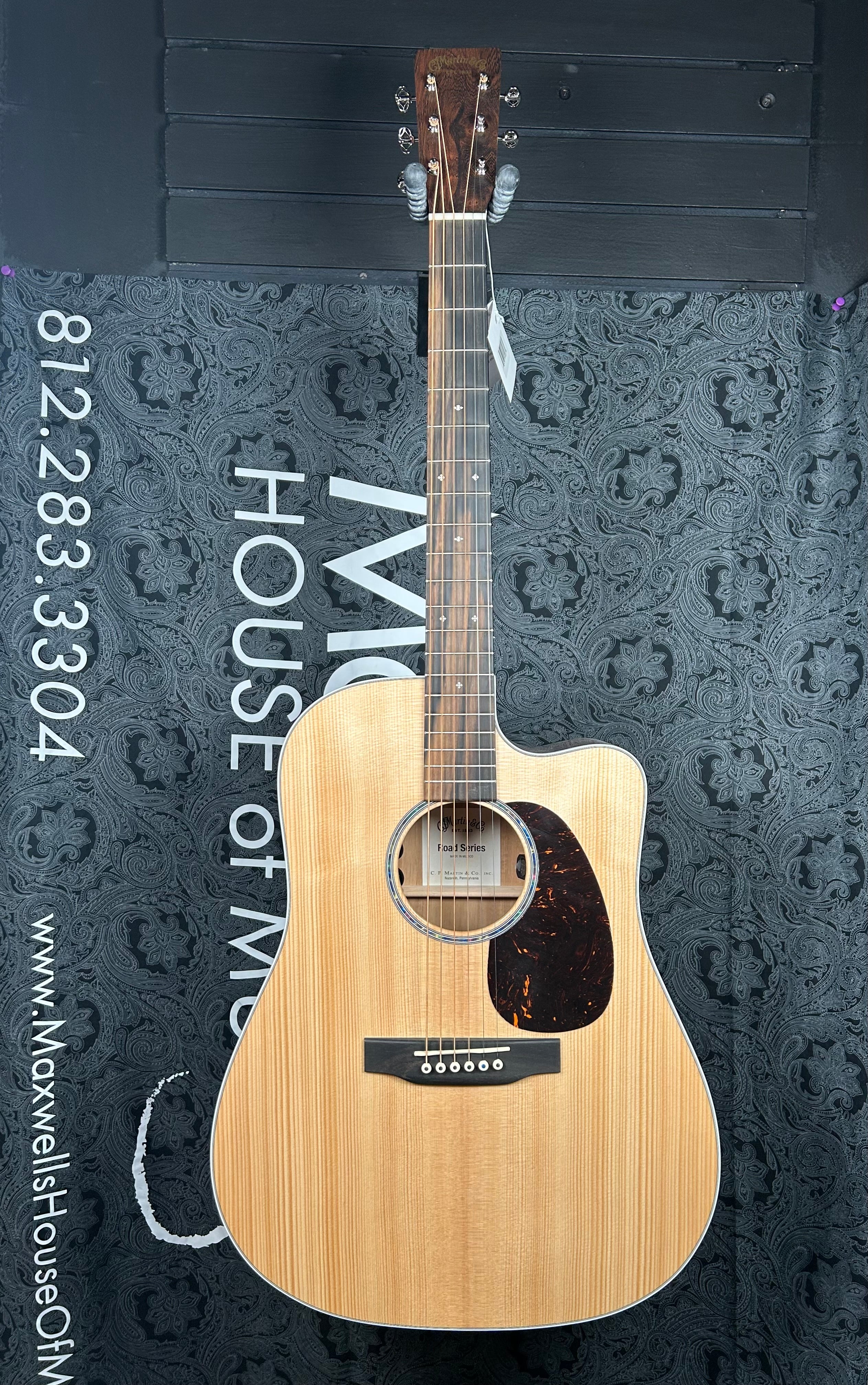 Martin Road Series DC-13E Modern Acoustic-electric Guitar - Natural