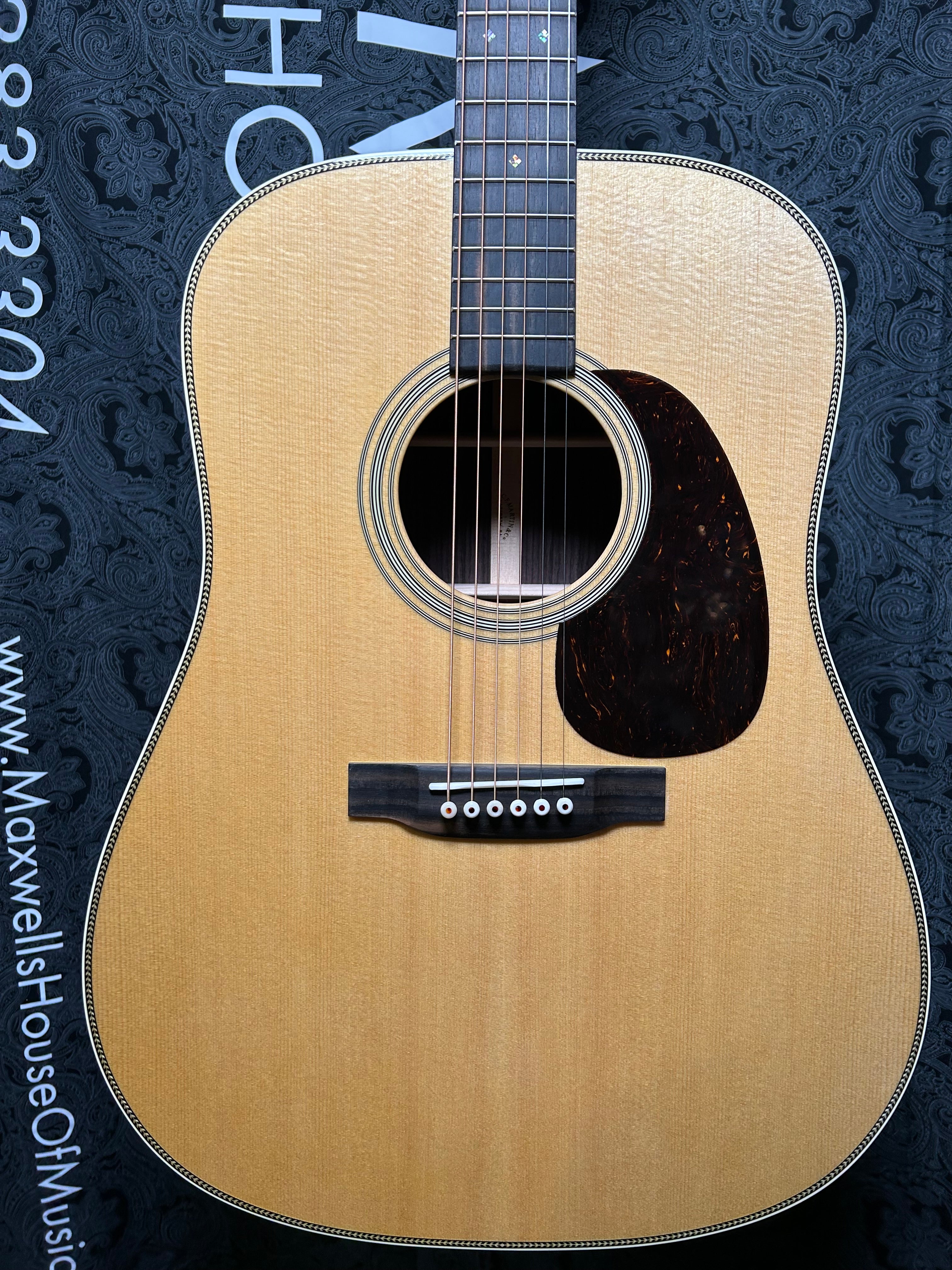 Martin Super HD-28 Acoustic Guitar - Natural