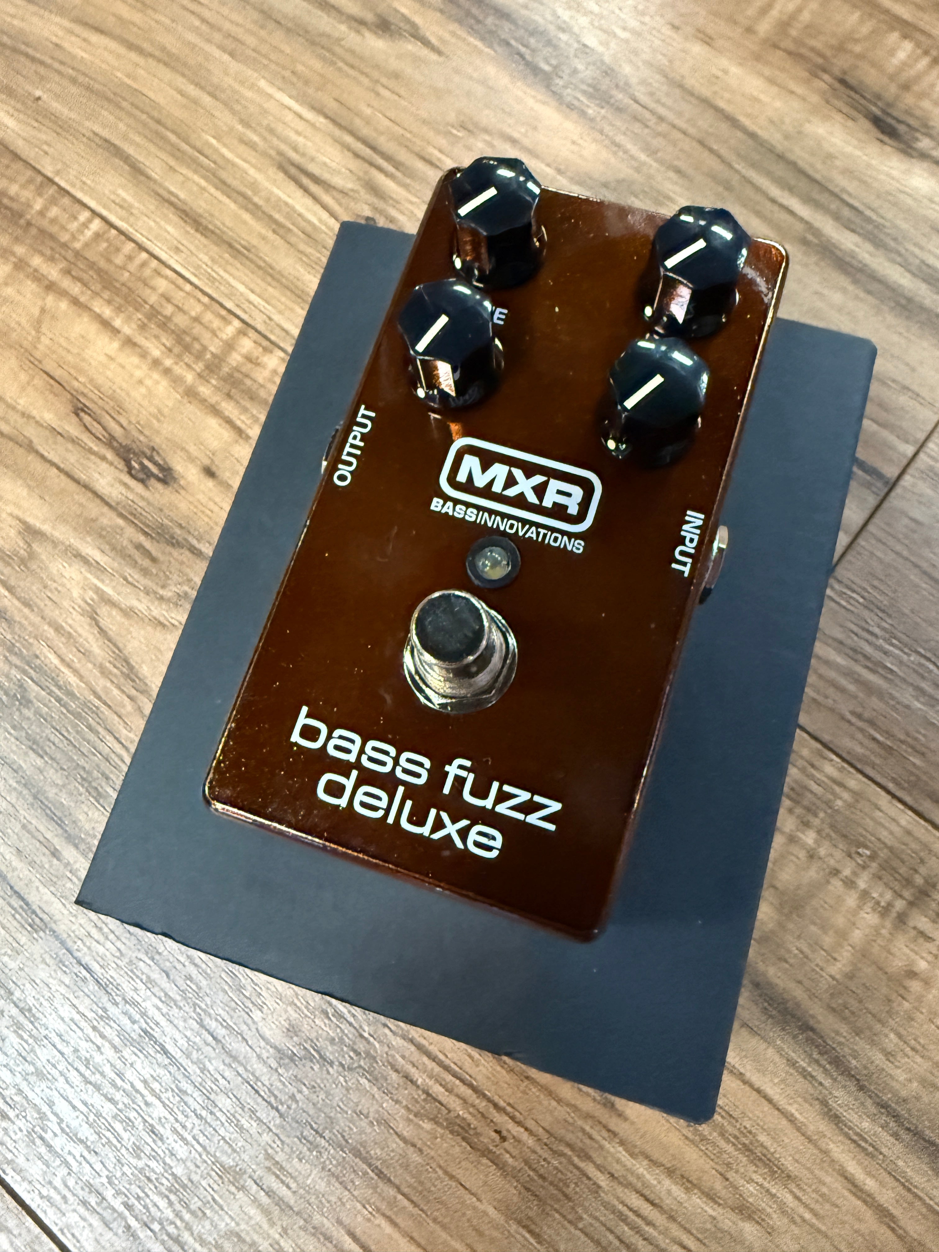 MXR BASS FUZZ DELUXE Guitar Pedal
