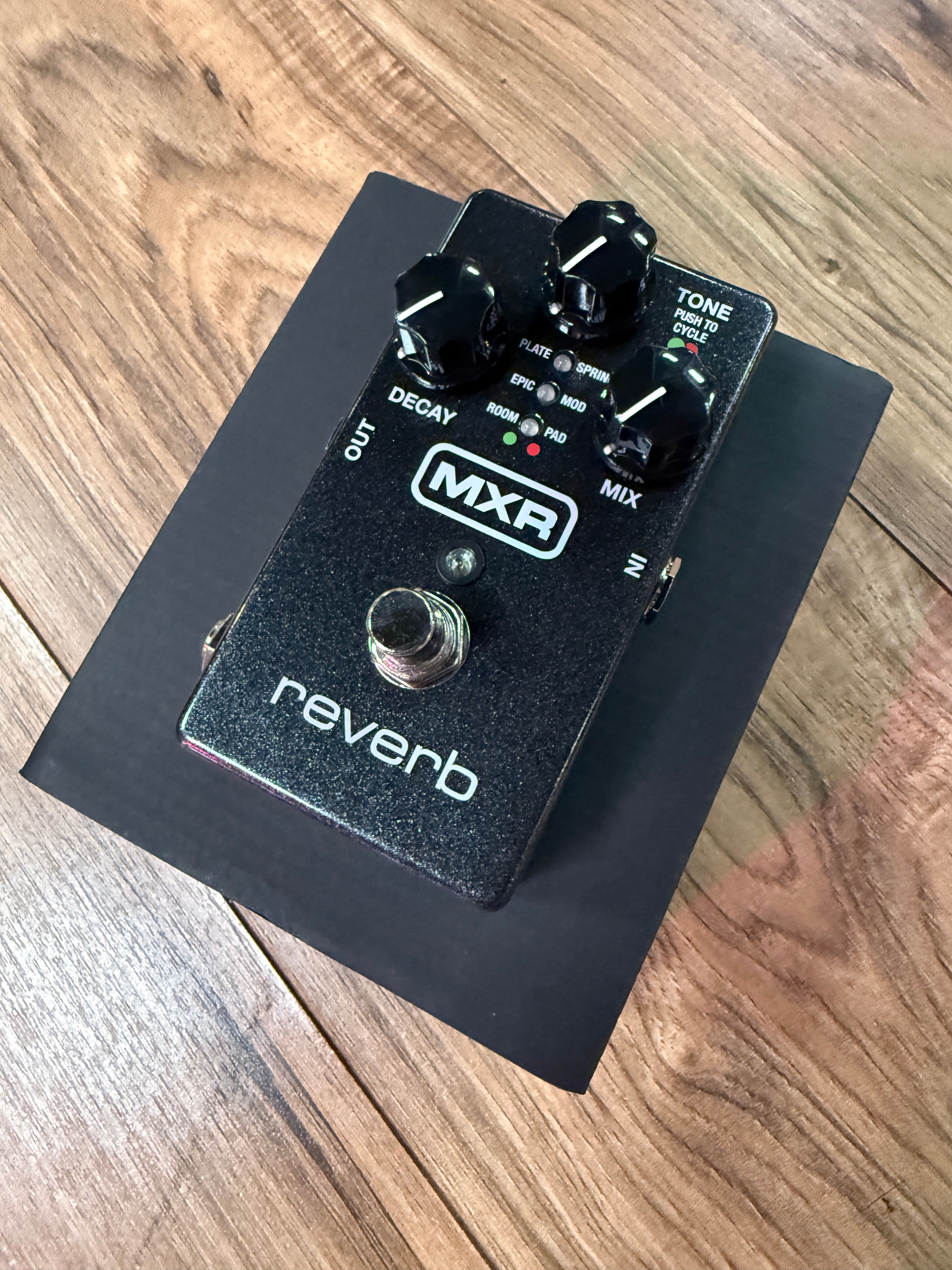 MXR REVERB Guitar Pedal