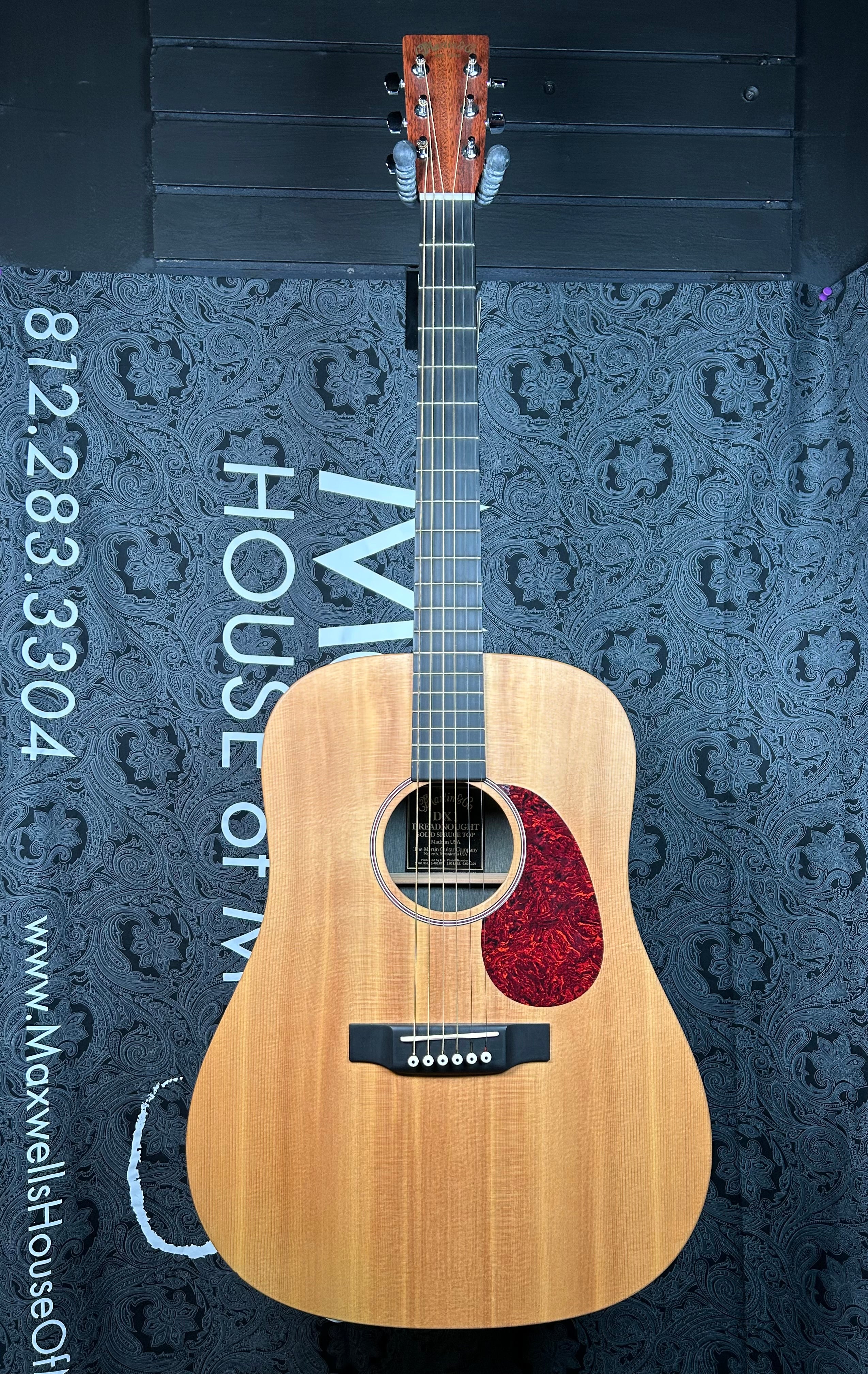 Martin DX-1 Acoustic Guitar- Natural w/Gig Bag (Pre-Owned)