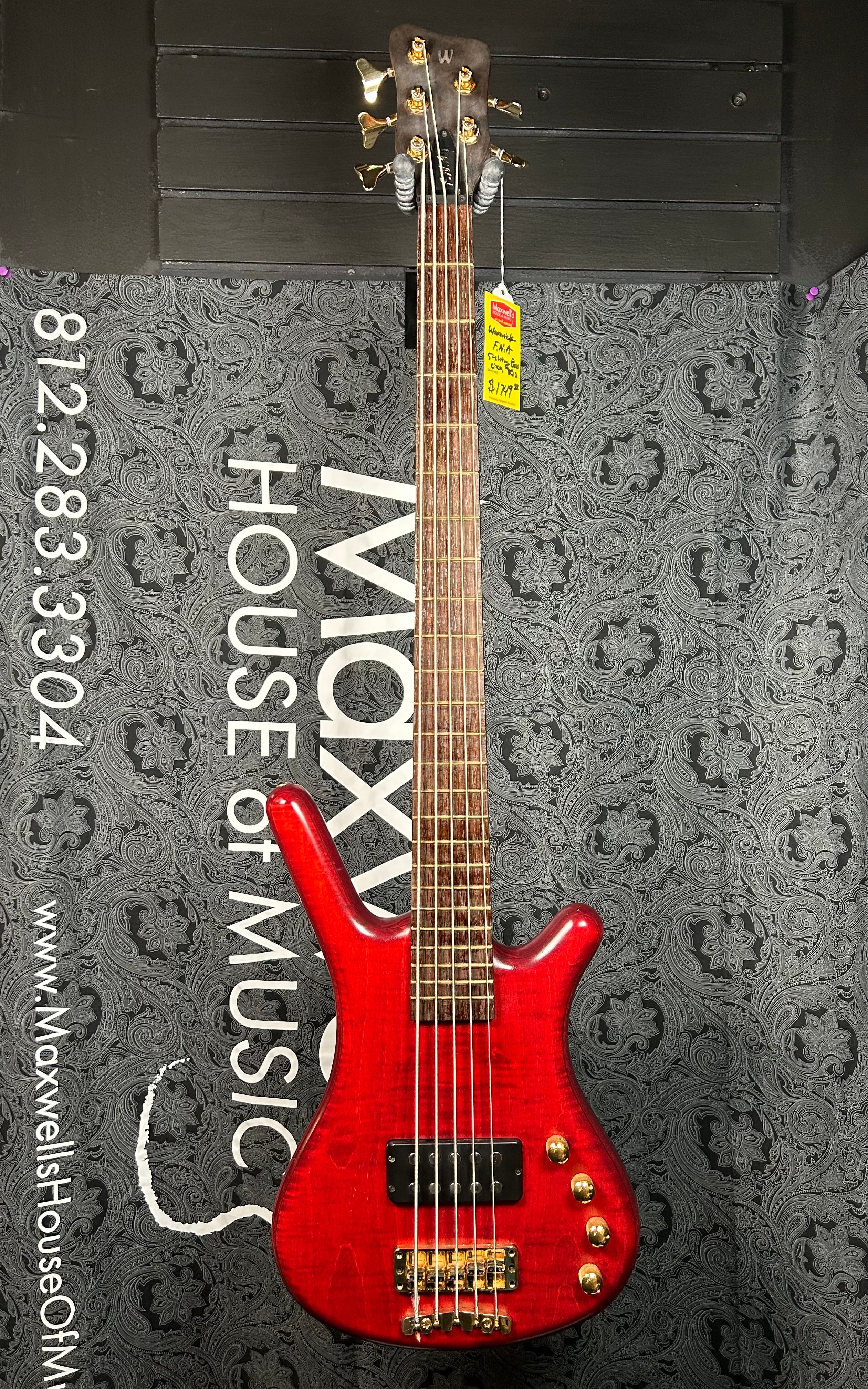 Warwick FNA Corvette Bass Guitar- Burgundy Red w/Hardcase (Pre-Owned)