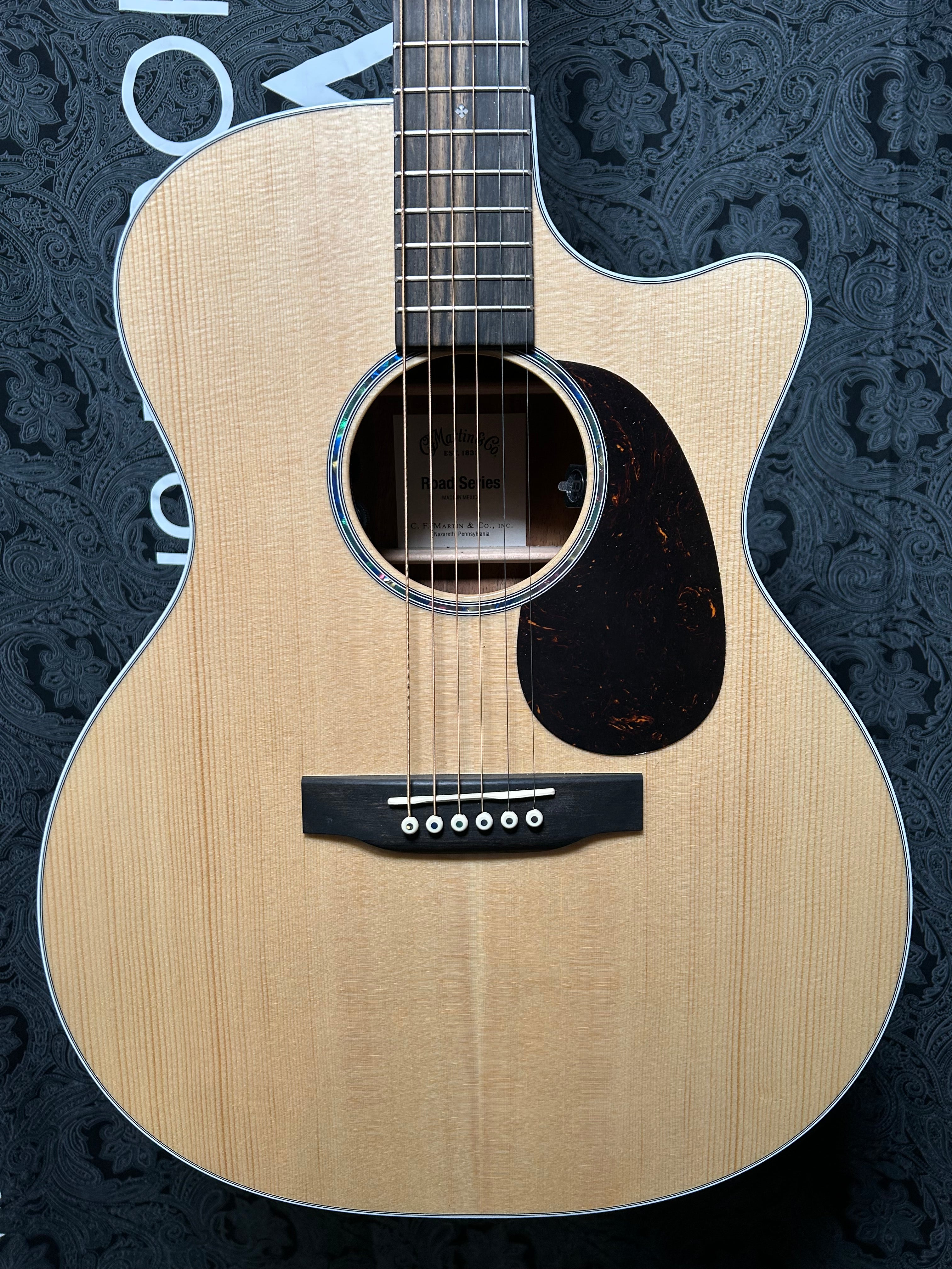 Martin Road Series GPC-13E Modern Acoustic-electric Guitar - Natural