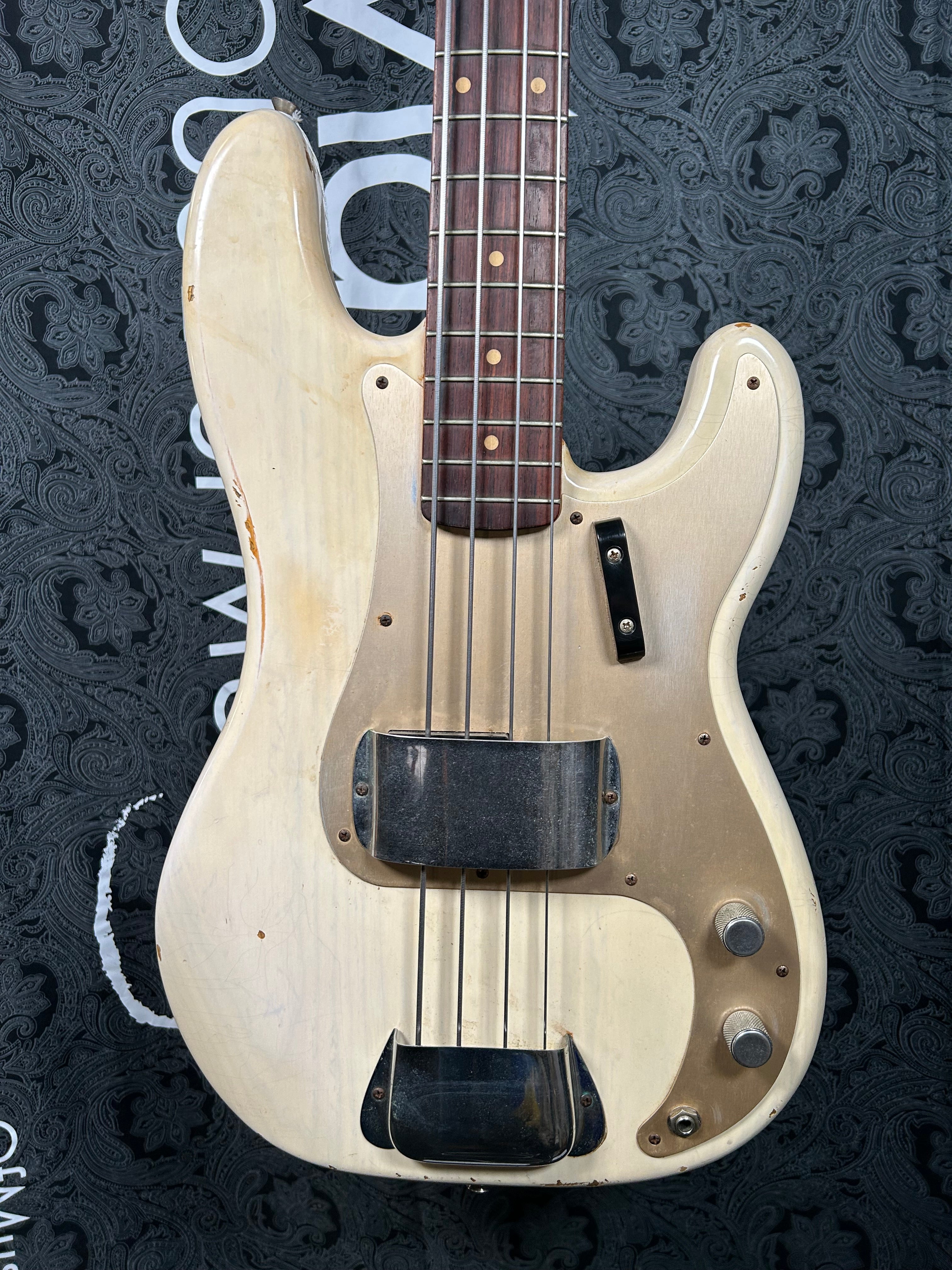 Fender Custom Shop '59 Precision Bass Guitar (2004)- Relic Blonde w/Hardcase (Pre-Owned)