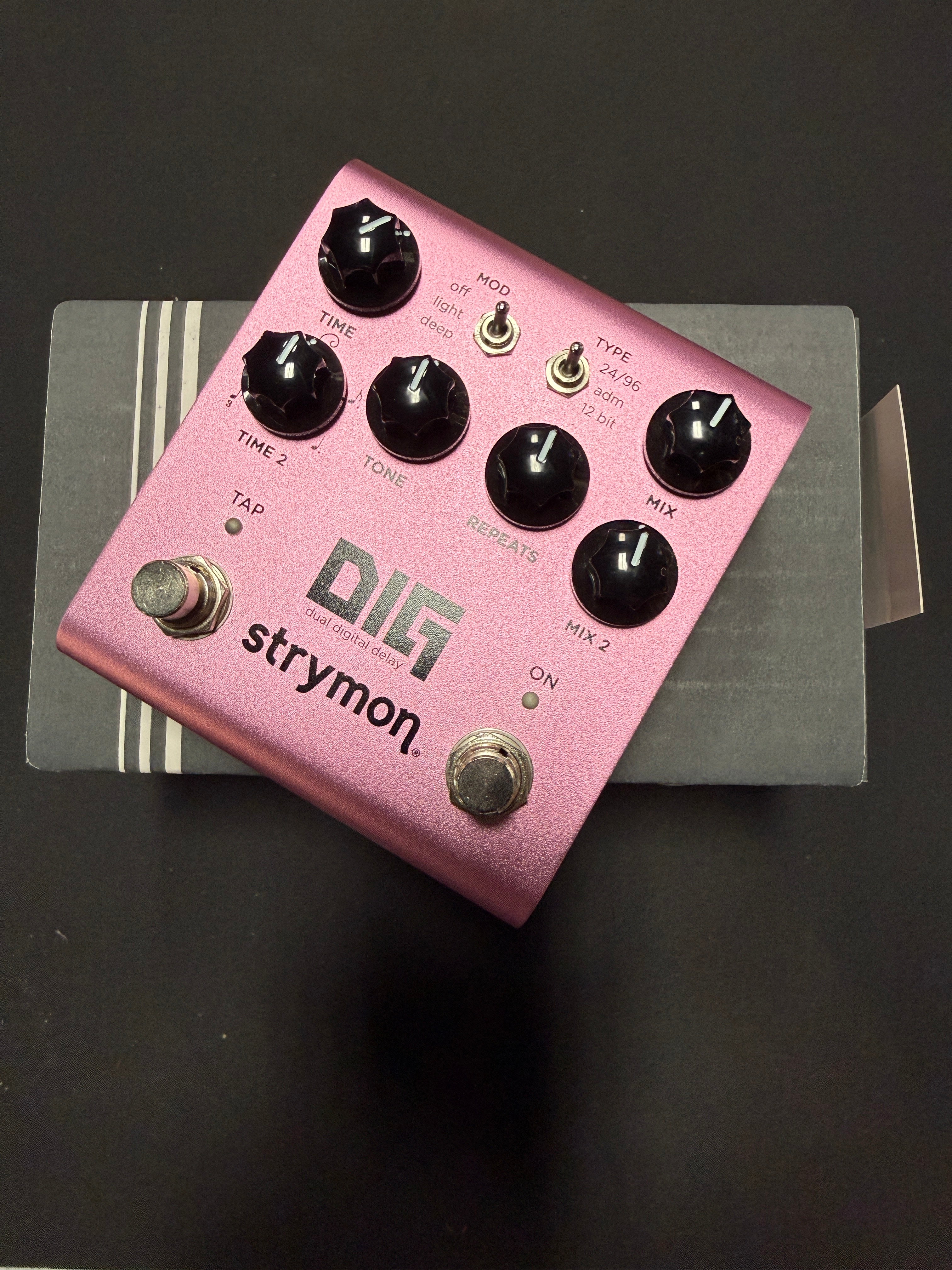 Strymon DIG Dual Digital Delay Pedal
