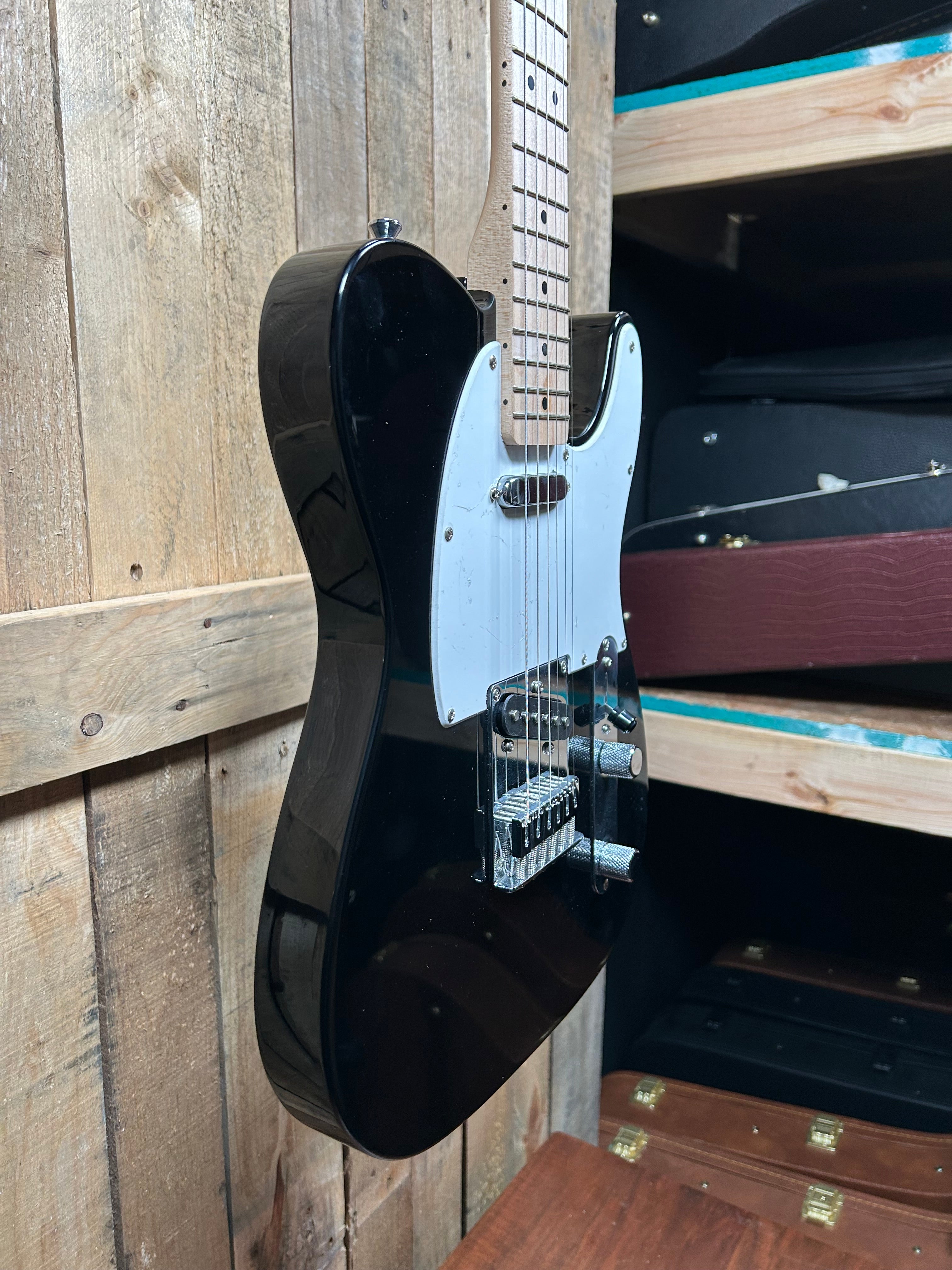 Squier Sonic Telecaster Electric Guitar - Black – Maxwell's House