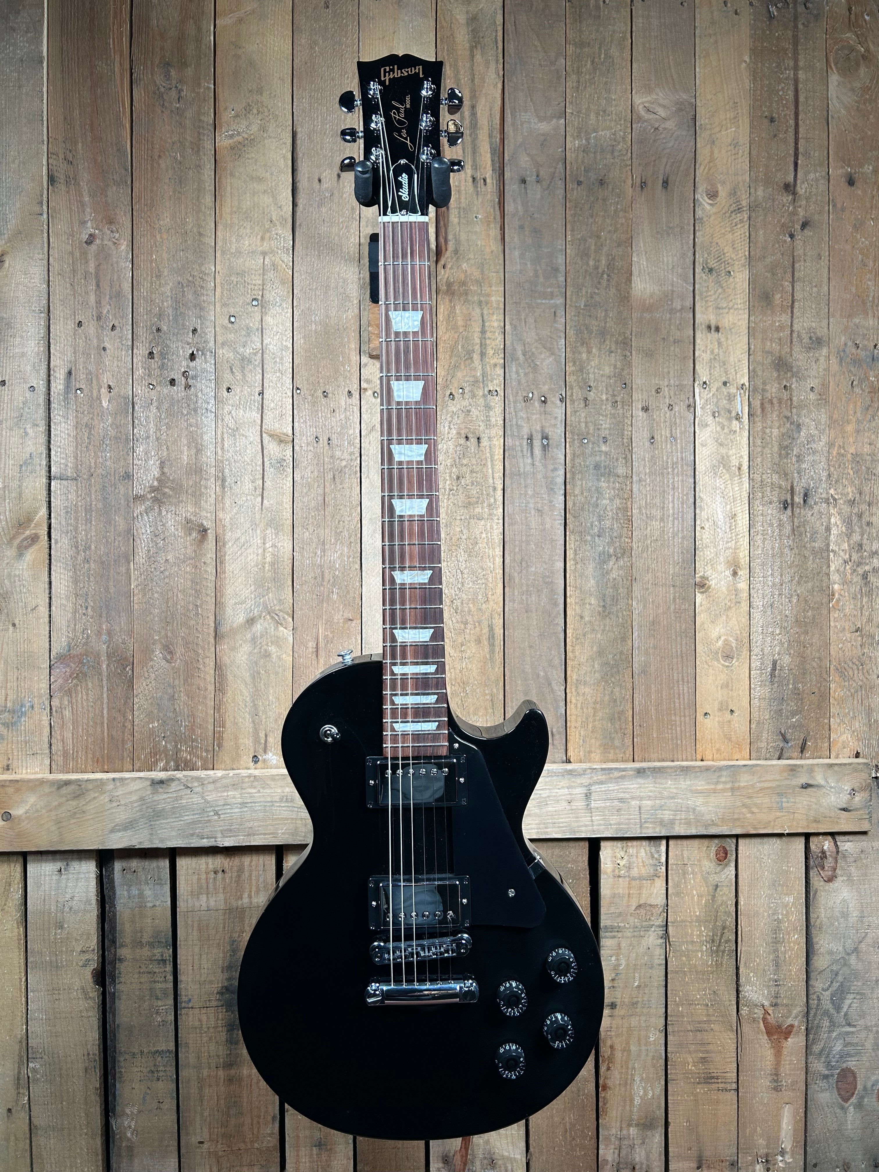 Gibson Les Paul Studio - Ebony – Maxwell's House of Music Gibson Les Paul Studio - Ebony – Maxwell's House of Music