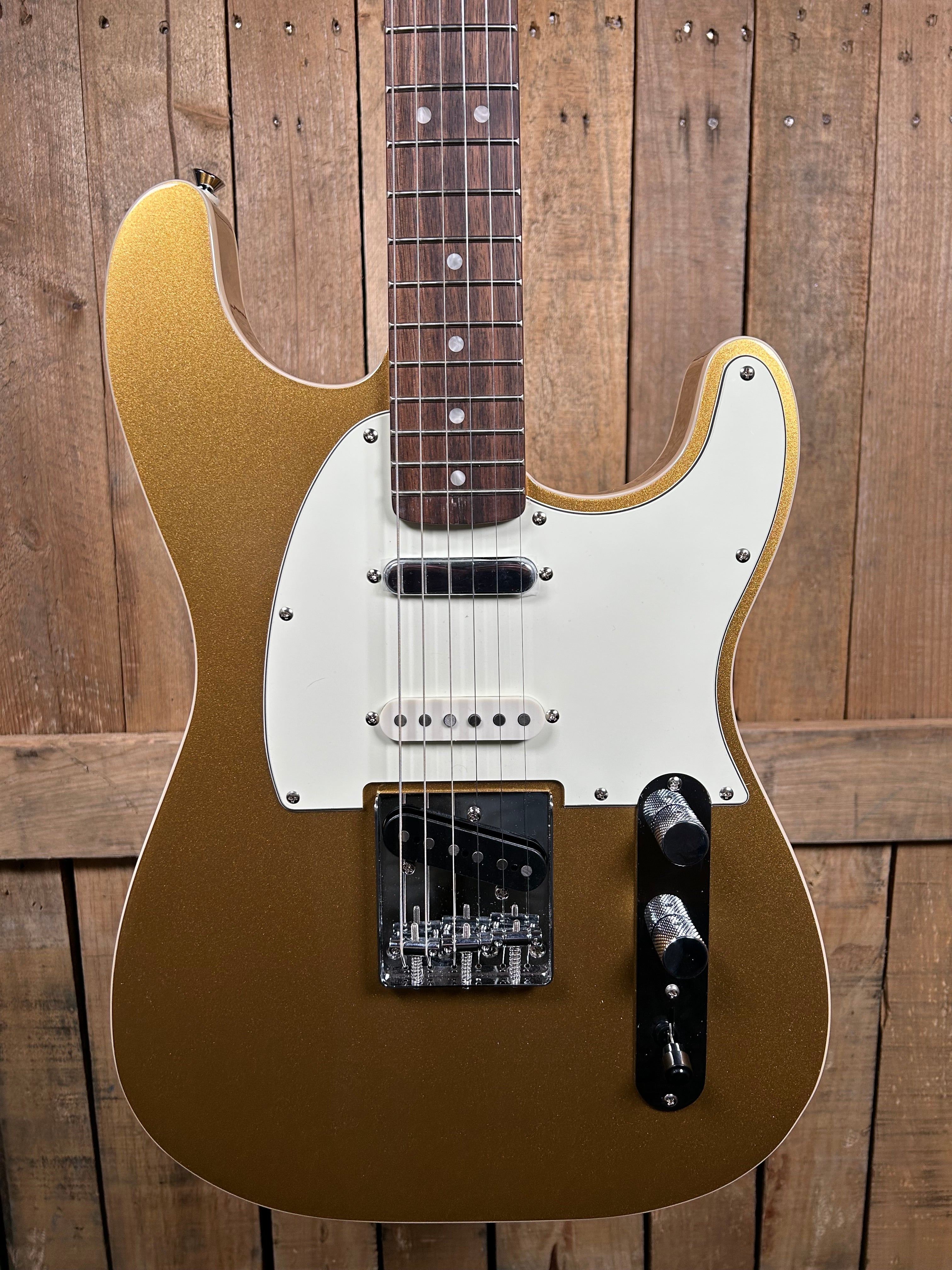Squier Paranormal Custom Nashville Stratocaster Electric Guitar - Aztec Gold (*Scratch and Dent*)