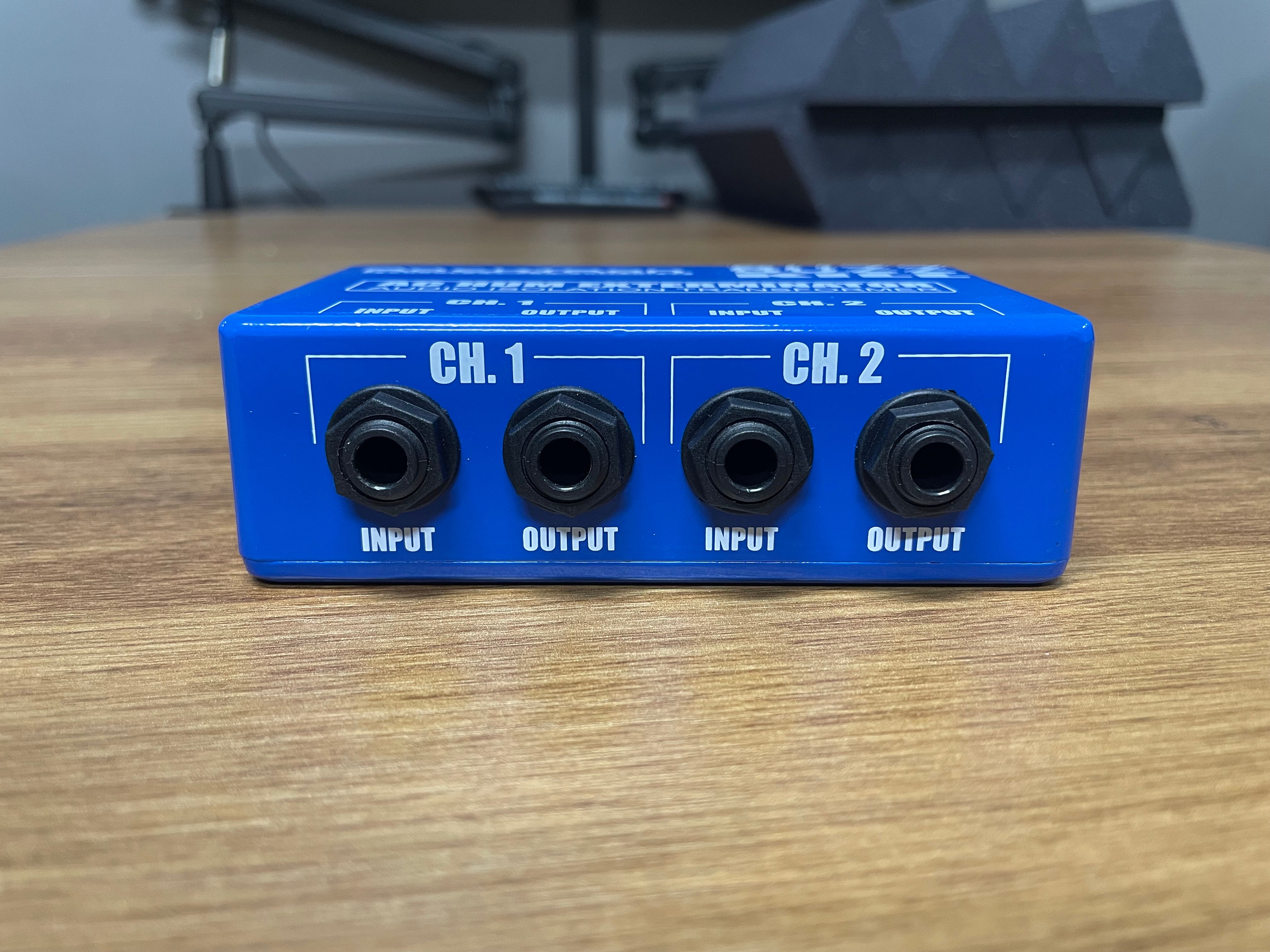 Rocktron BUZZ KILL -  AC Hum Exterminator Audio Isolation Transformer