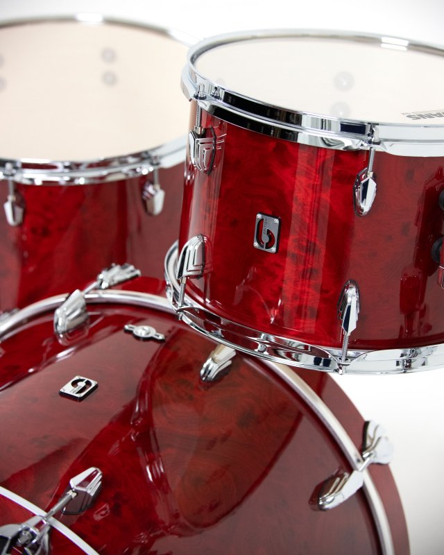 British Drum Co. LEG-22-CBUS-CLR Legend Series US Club 22 Kit - Cardinal Red (13", 16", 22")