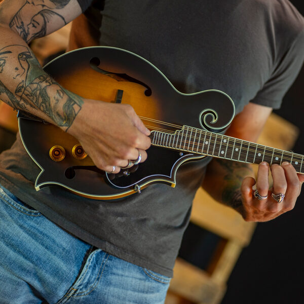 Washburn M3EK-A-U M3E Pack American Series F-Style Mandolin Pack - Sunburst
