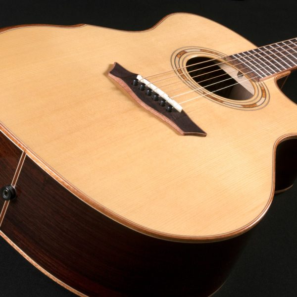 Washburn WCG25SCE-O-U G25SCE Comfort Deluxe 25 Series Grand Auditorium Cutaway Acoustic Electic Guitar - Natural