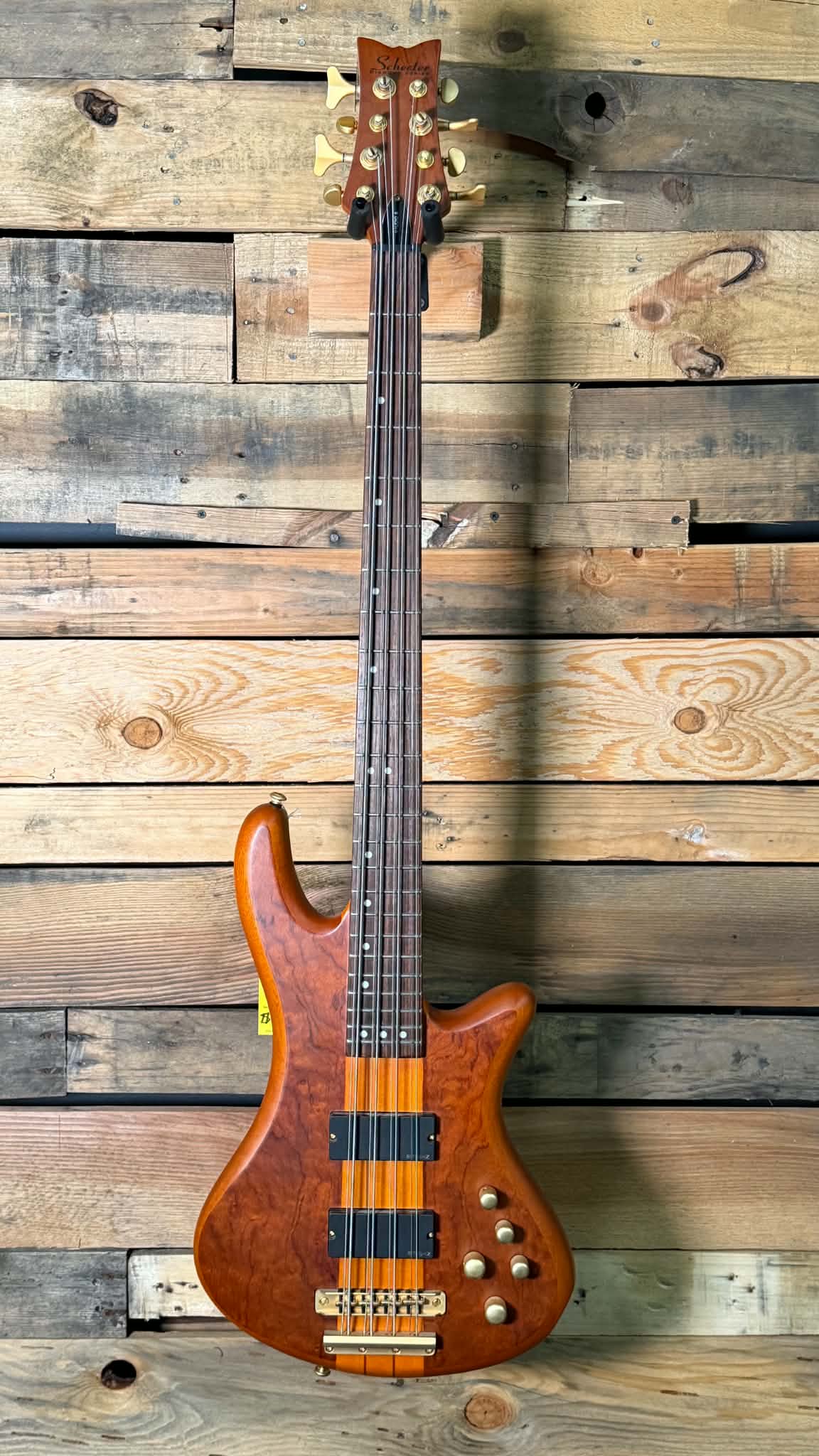 Schecter Stiletto Studio-8 8-String Bass (Pre-Owned)